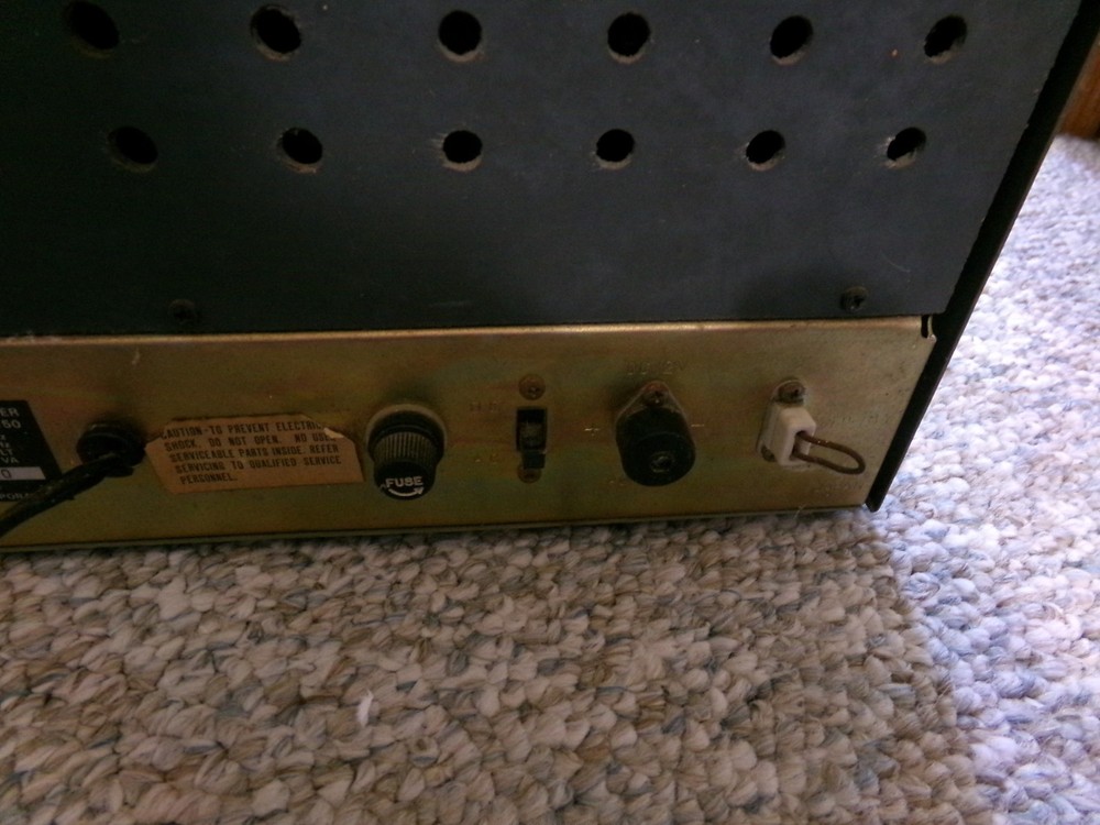 Realistic DX-150A Communications Receiver - Powers Up