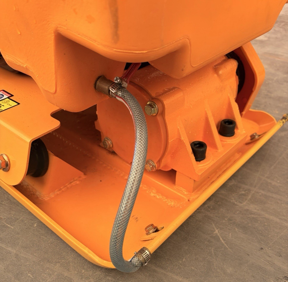 Walk Behind Road Plate Compactor 7.0HP Gas Engine Vibratory Tamper 20"x14" C90T