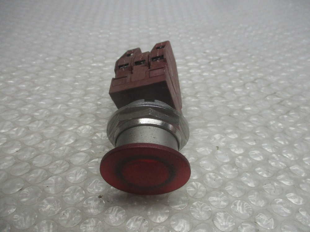 AEG SEU11 PUSHBUTTON RED UNMP