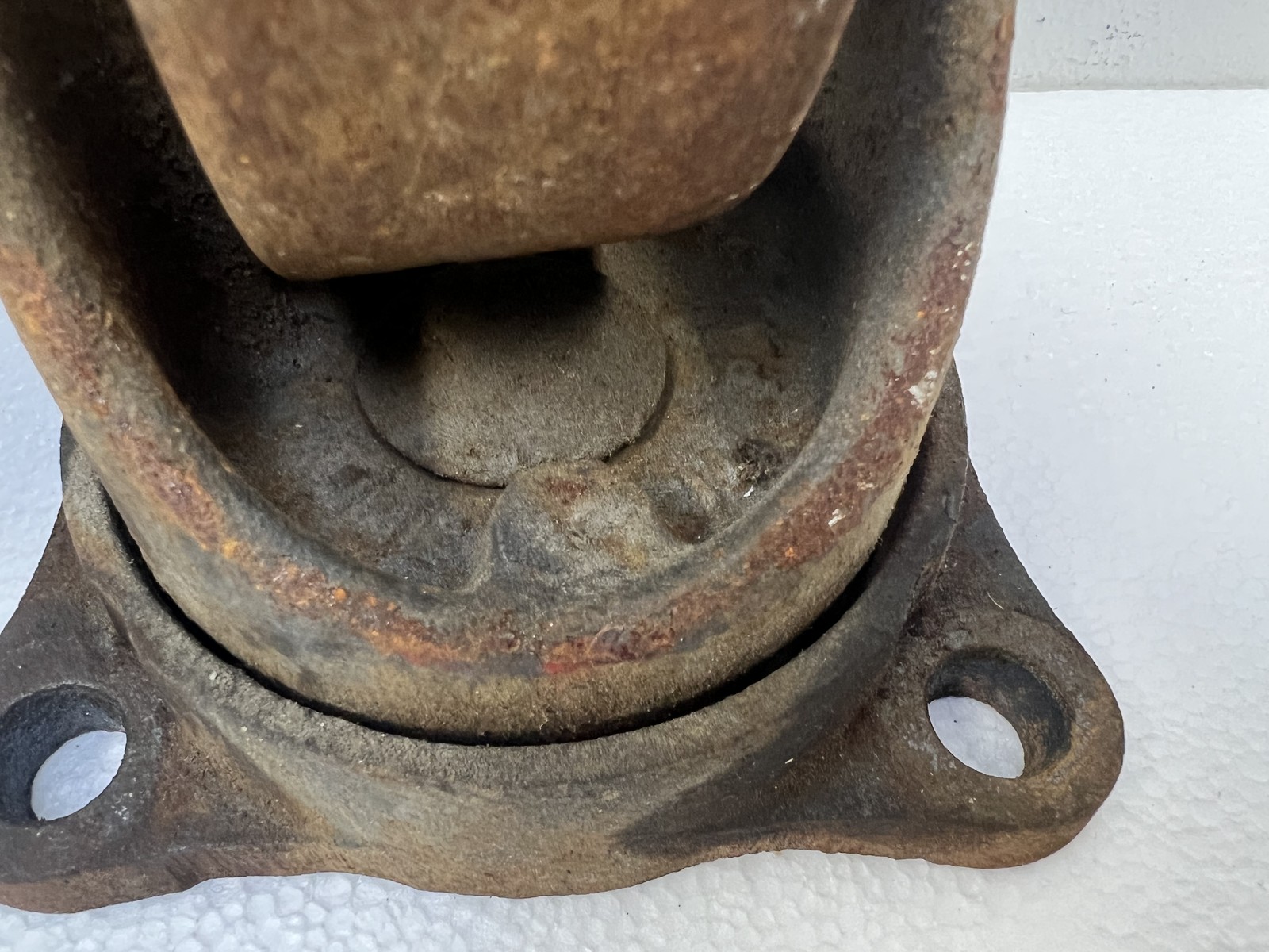 4 Antique Industrial Cast Iron Swivel Casters Wheels Steampunk Furniture Salvage