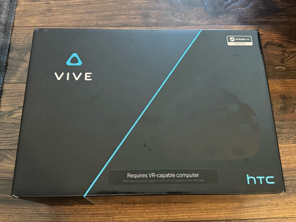 HTC Vive VR Headset Complete Set Full Kit System Steam VR PC Virtual Reality
