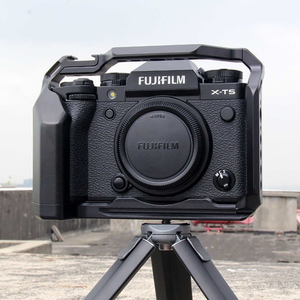 Quick Release Video Rig Cage Case Holder Hand Grip for FUJIFILM XT5 Camera