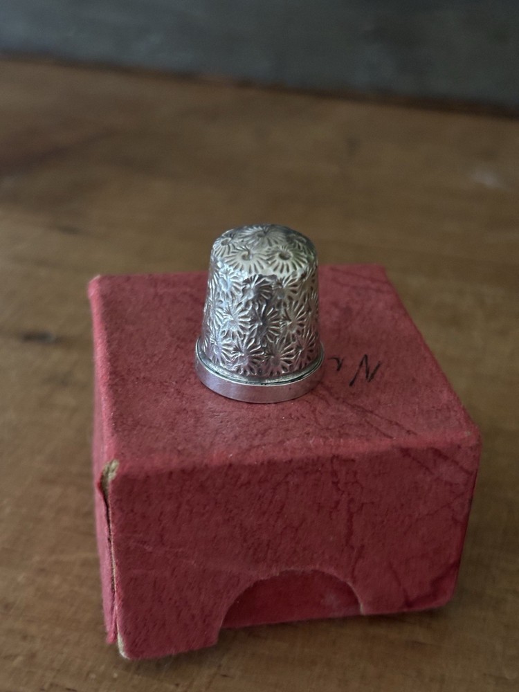 Vintage Silver Thimble 💐