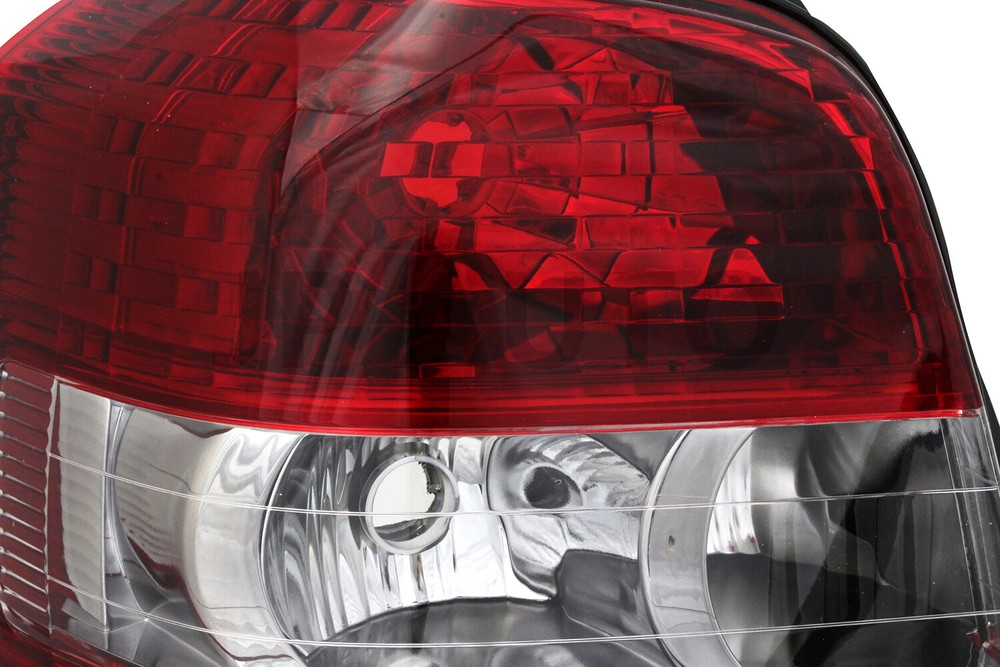 For 2004-2007 Toyota Highlander Tail Light Set Driver and Passenger Side