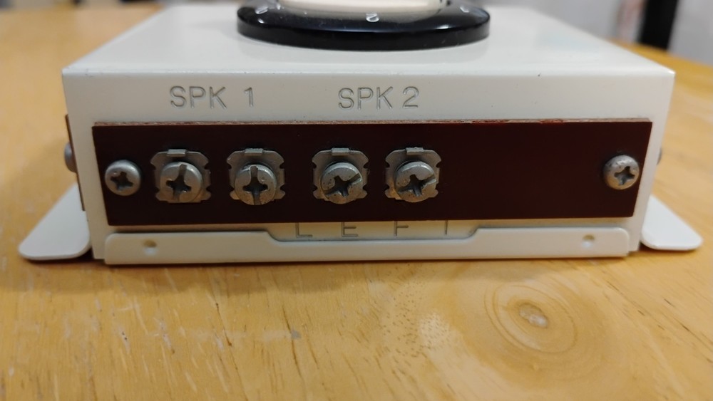 Speaker Selector Switch