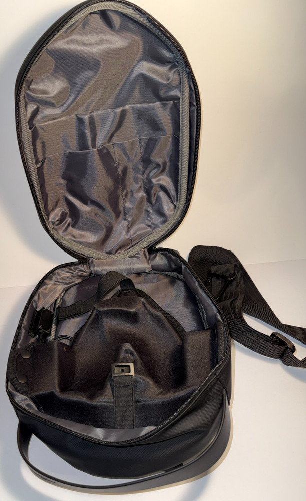 Meta Quest 2 Oculus 2 256GB complete w/ case & External Battery Pack