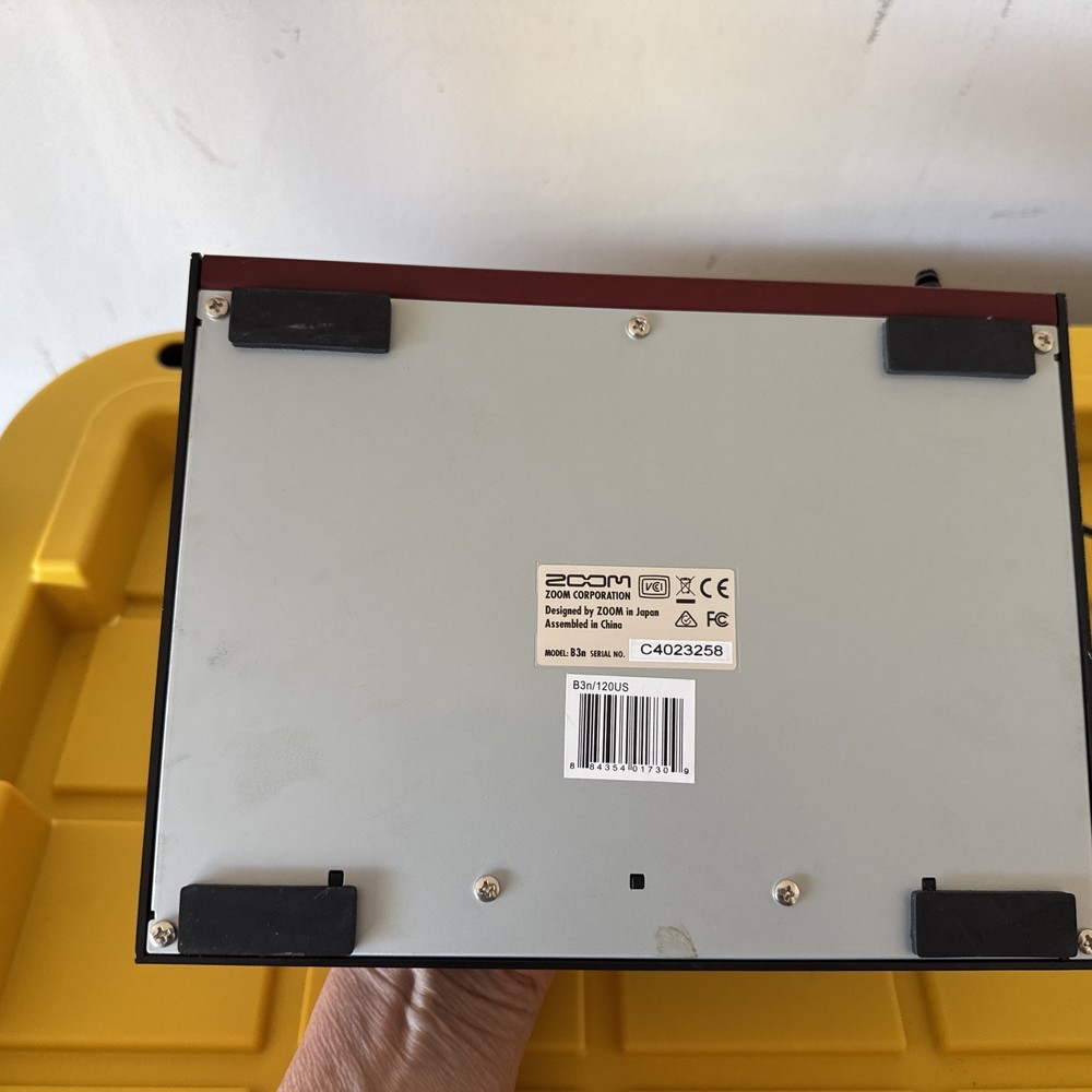 Zoom B3n Bass Multi-effects Processor Works