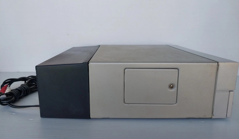 Vintage Sharp Automatic Turntable Front Loading Plays Both Sides RP-116 Japan