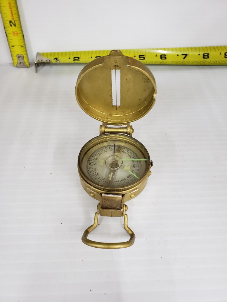 VINTAGE "LIQUID FILLED" LENSATIC COMPASS