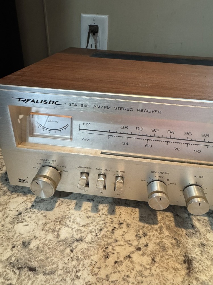 Realistic STA-64B Receiver