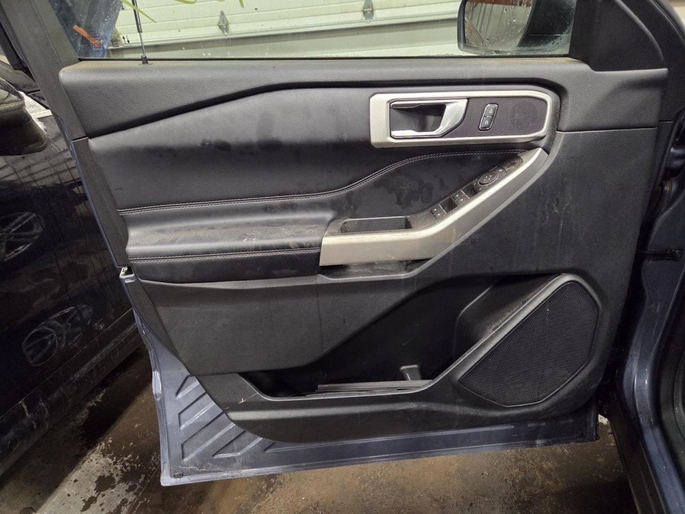 Camera/Projector Camera Windshield Mounted Fits 20-24 AVIATOR 1544034