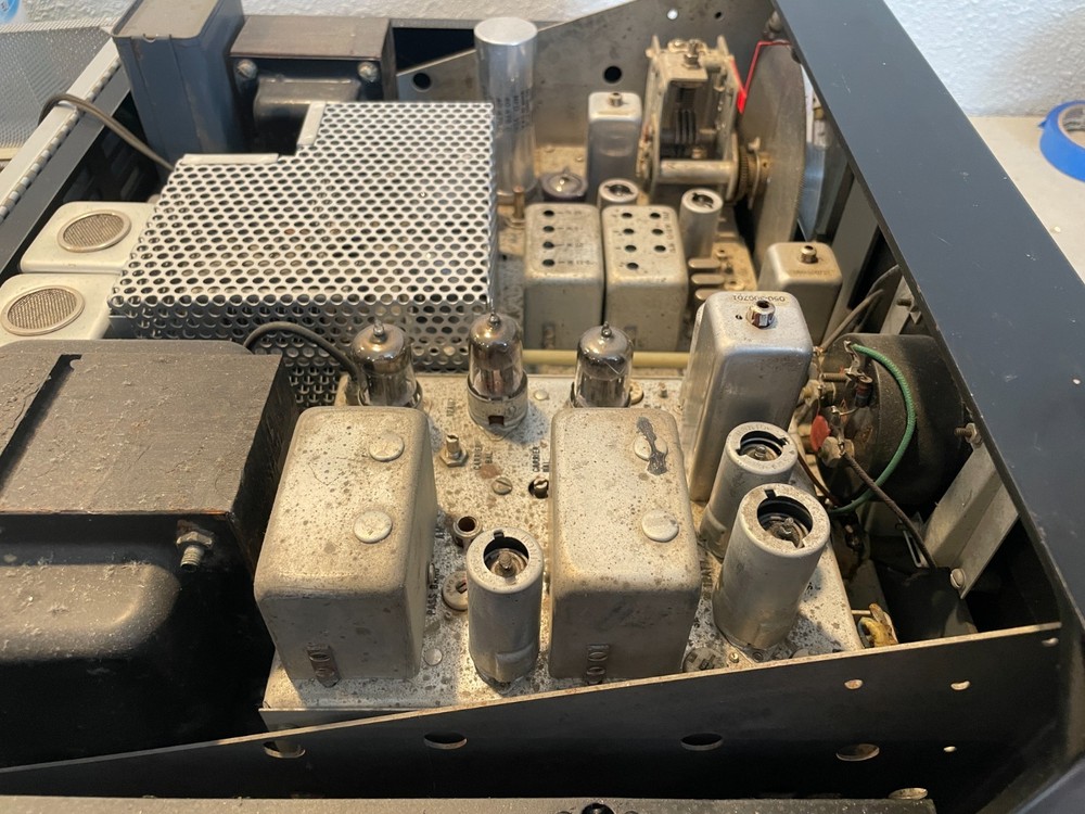 The Hallicrafters HT-32 Tube Ham Radio Transmitter/Exciter HT32 HT-32