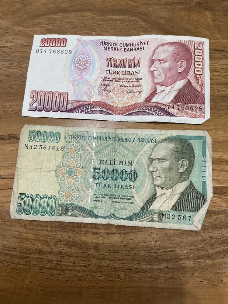 2 x Turkish Lira Notes, 20,000 & 50,000