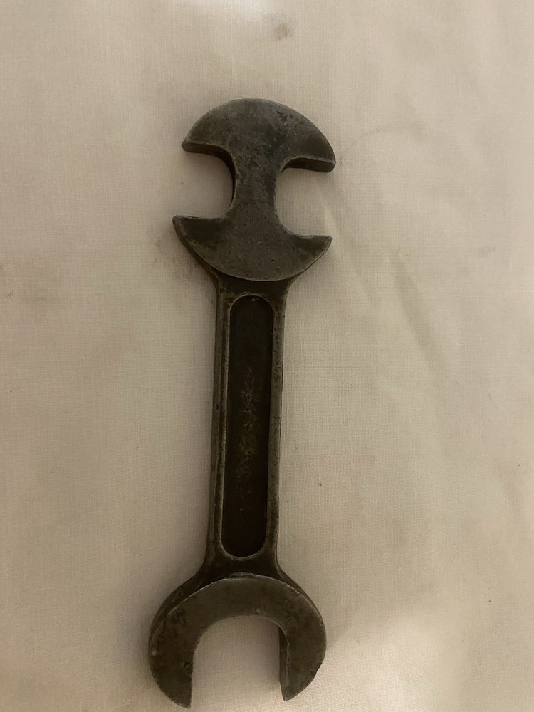 Outfit Alda Key Spanner