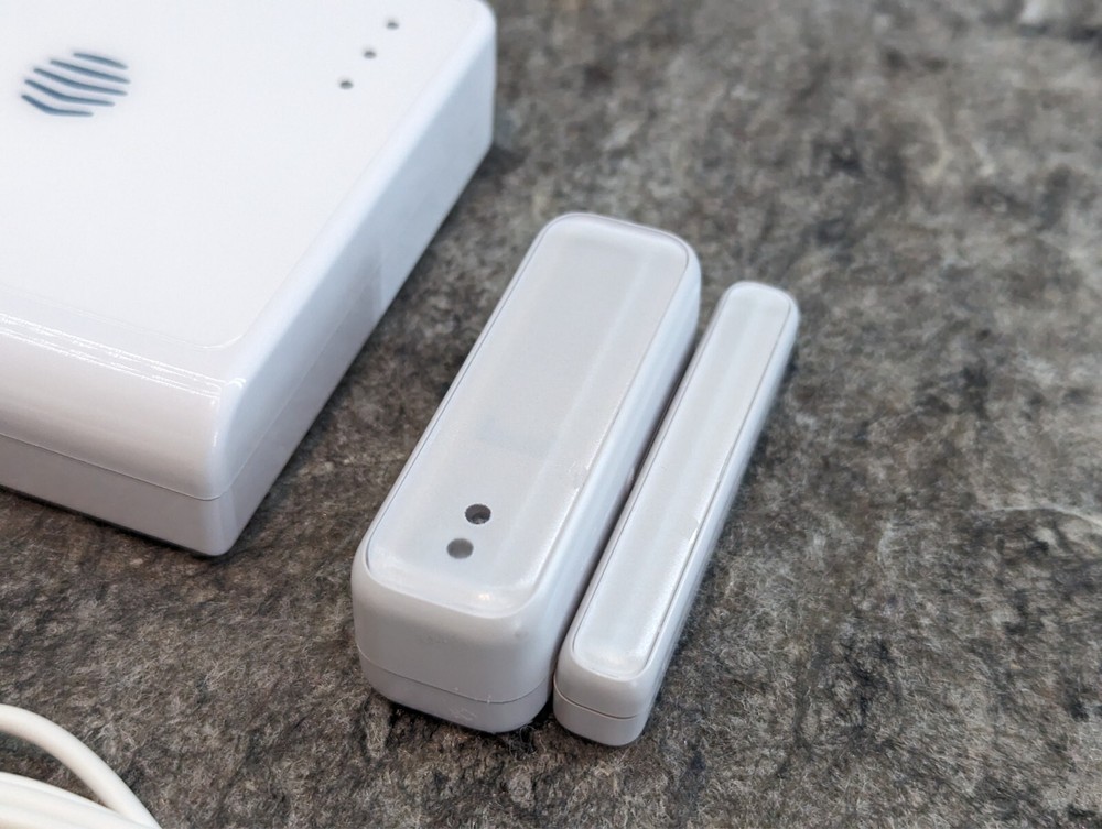 Hive Hub Smart Home, Active Plug, Window/Door Sensor 🔥New Open Box🔥