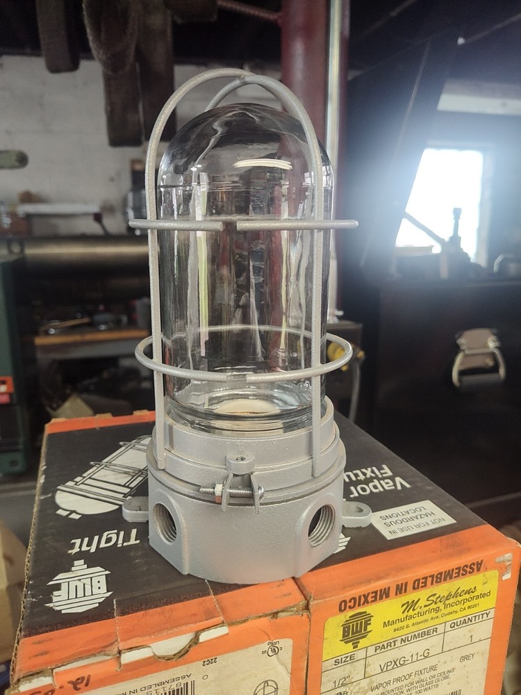 Vapor Proof Fixture