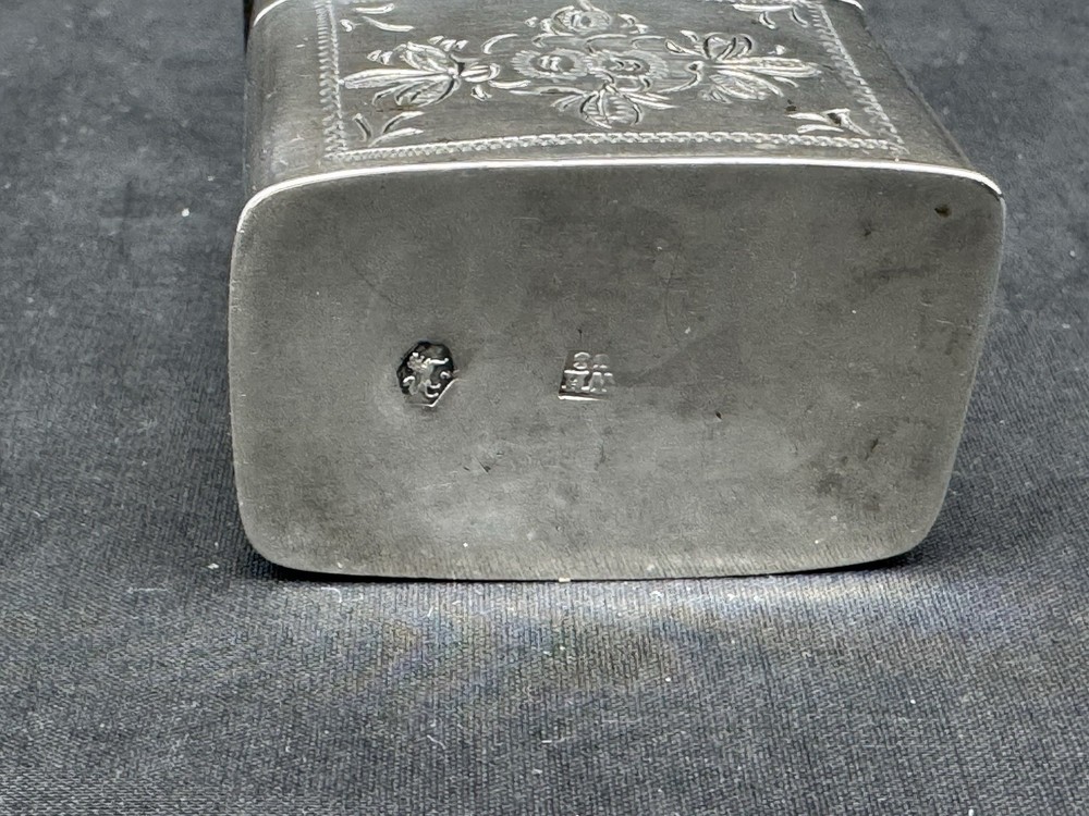 Antique Dutch 833 Silver Snuff Box
