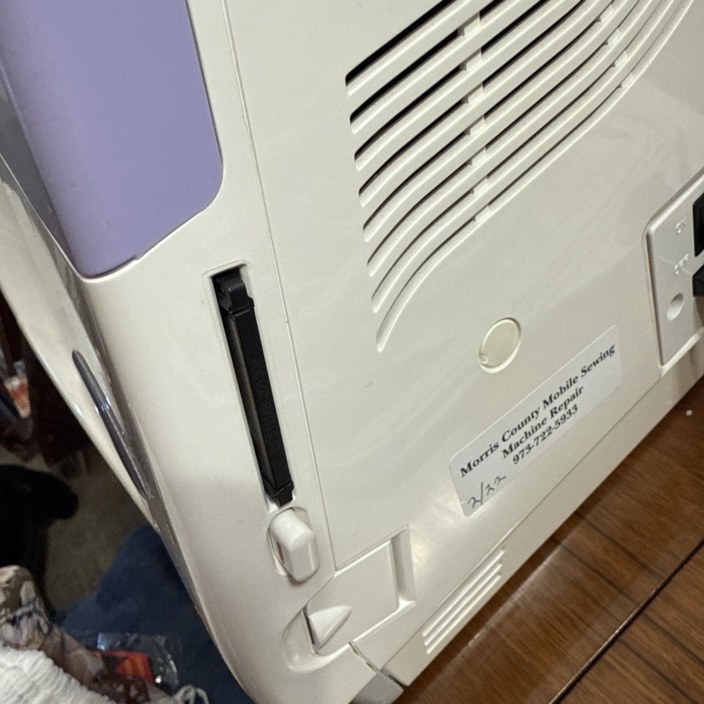 Janome Memory Craft 9500 Computerized Embroidery Sewing Machine MC9500 WORKS!!
