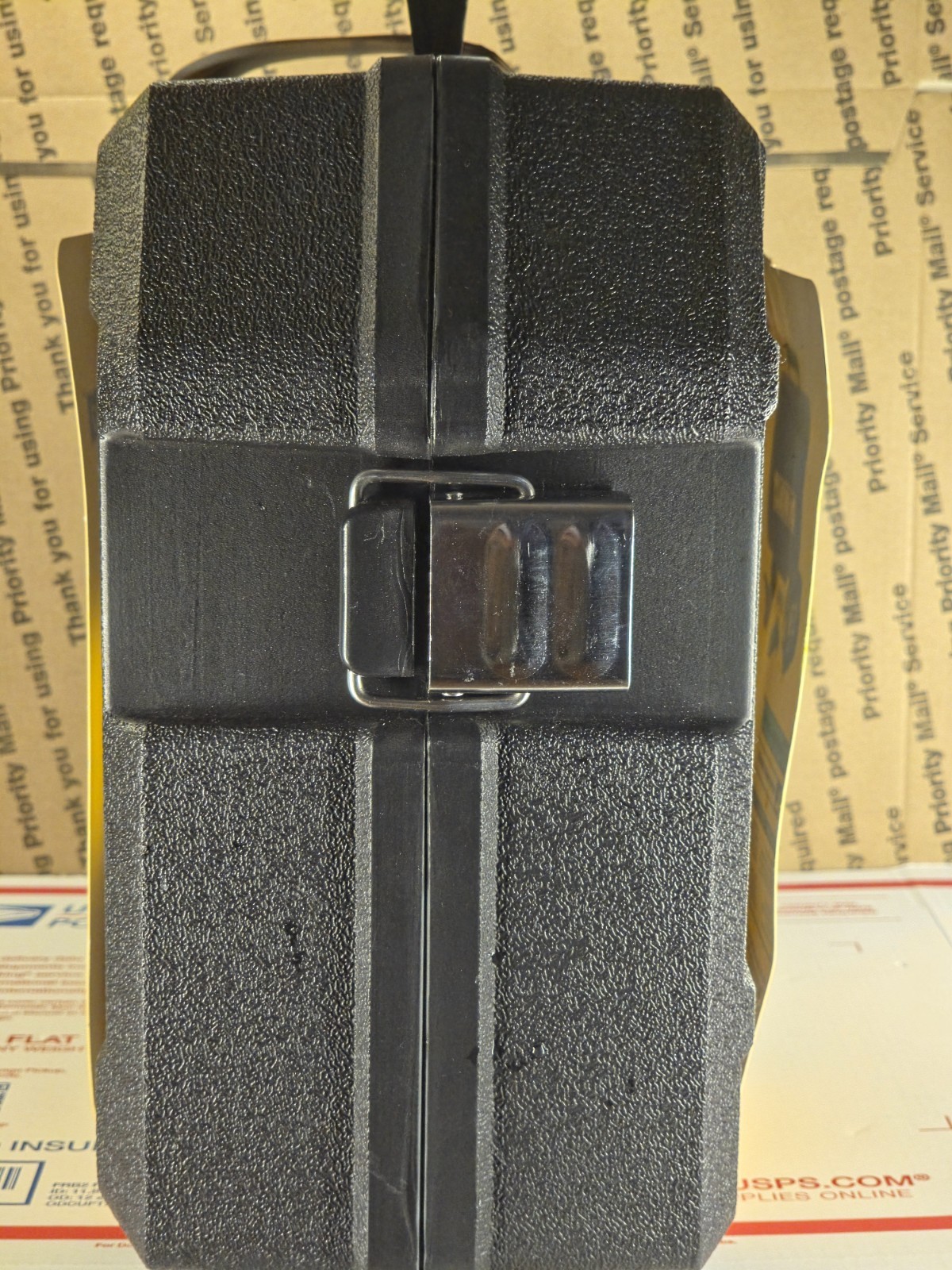 DeWalt DCLE34021B 20V Max Cordless Green Cross Line Laser (New in Original Box)