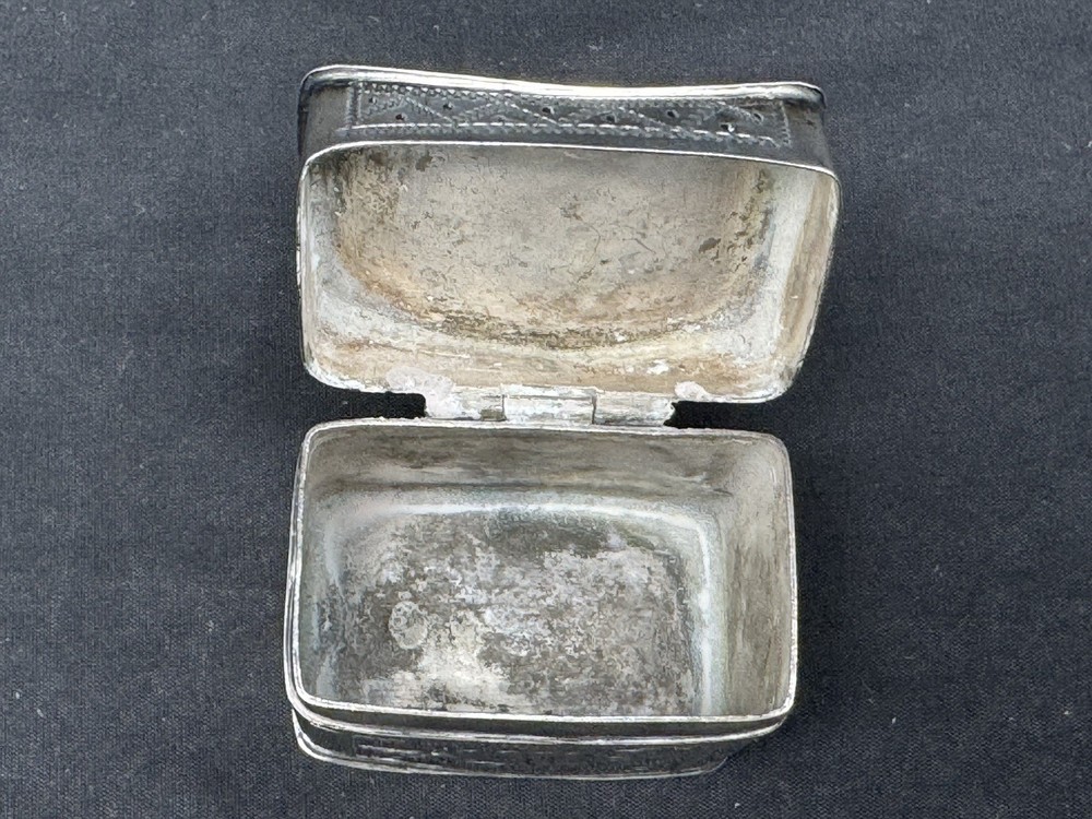 Antique Dutch 833 Silver Snuff Box