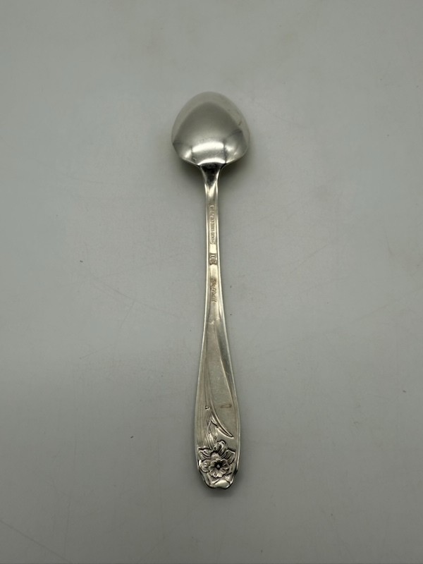 Set of 4 1847 Rogers Bros Daffodil Silver Plate Teaspoons 6"