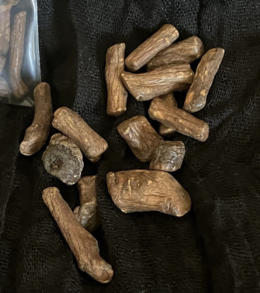 Dandelion Root, Dried Root, Divination, Psychic Mediumship, Road Opener