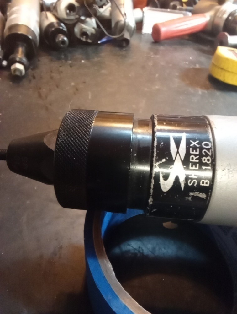 Sherex Rivnutter Gun. B11820