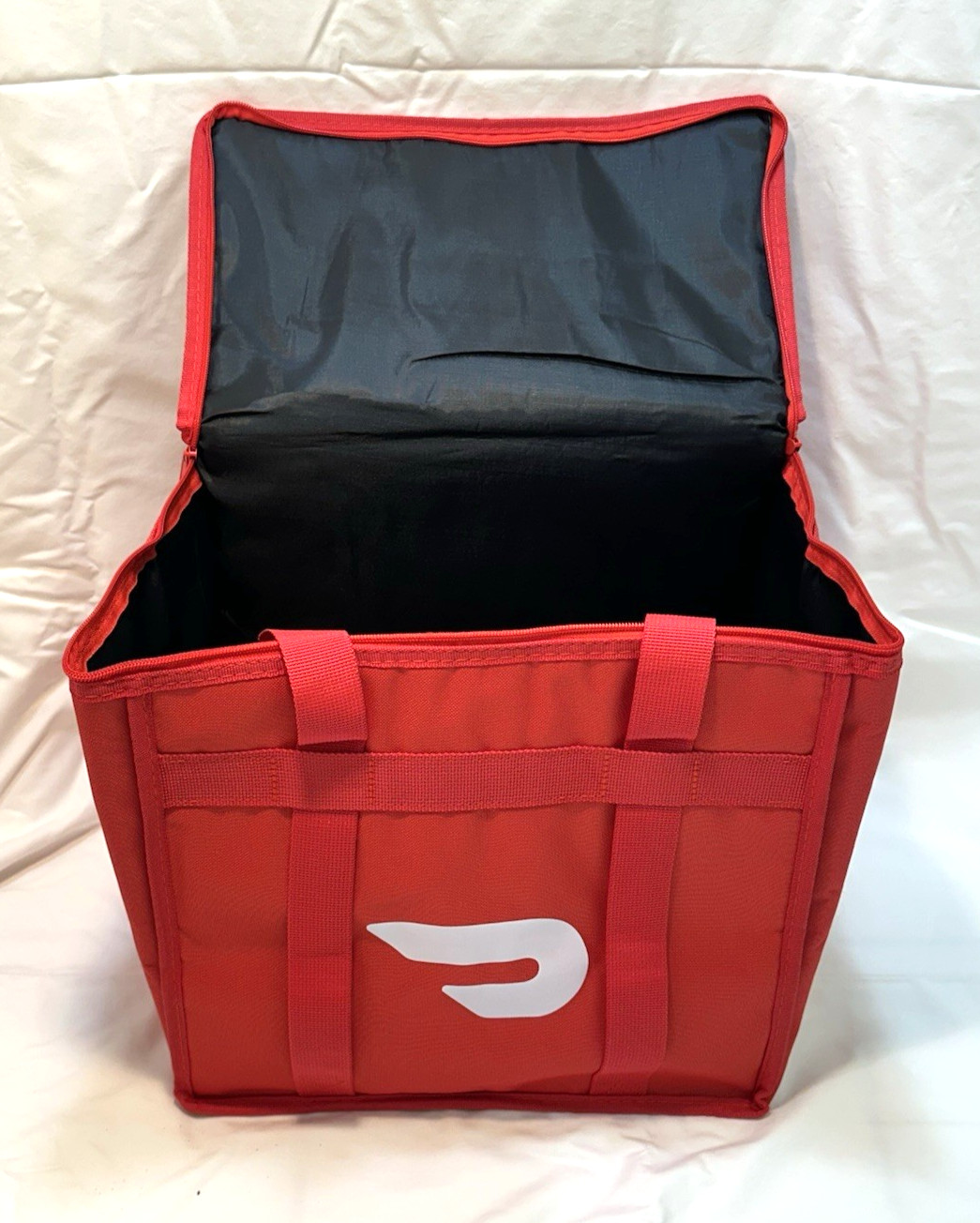 Lot of 2 ~ DOORDASH ~ 14x14x9 ~ HD Thicker Insulated Delivery Bag / Tote ~