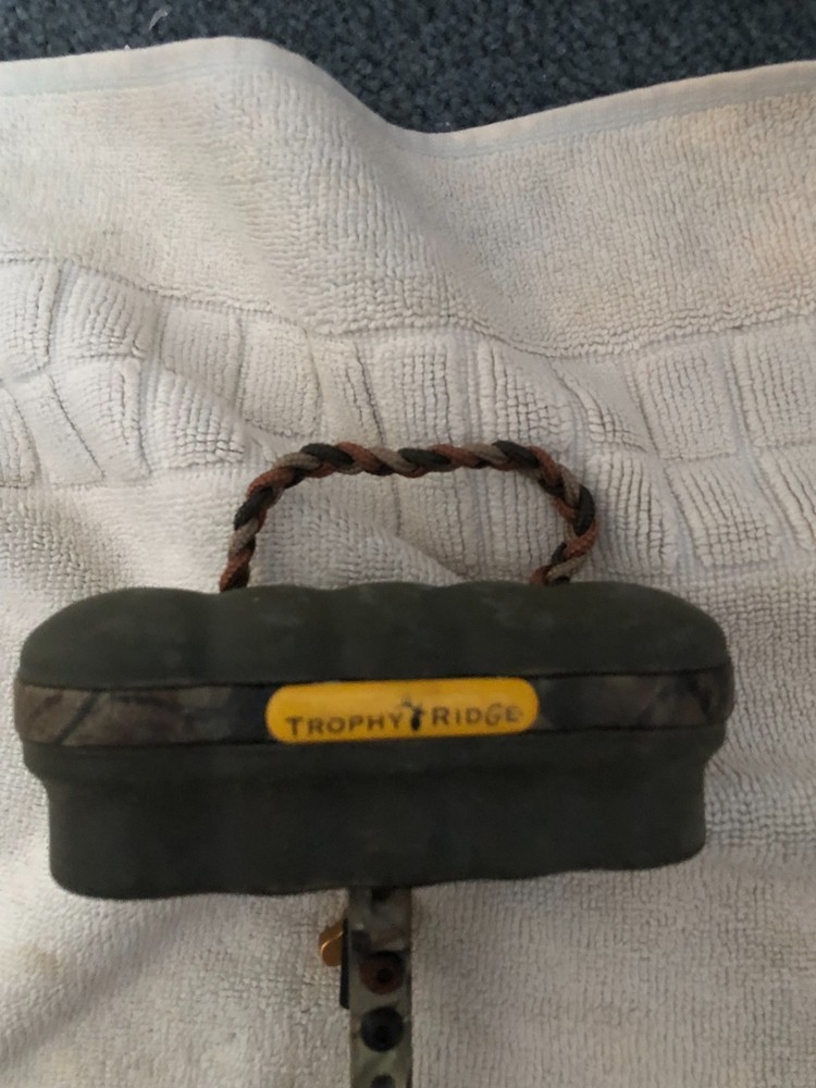 Used Trophy Ridge 5 Arrow Quiver