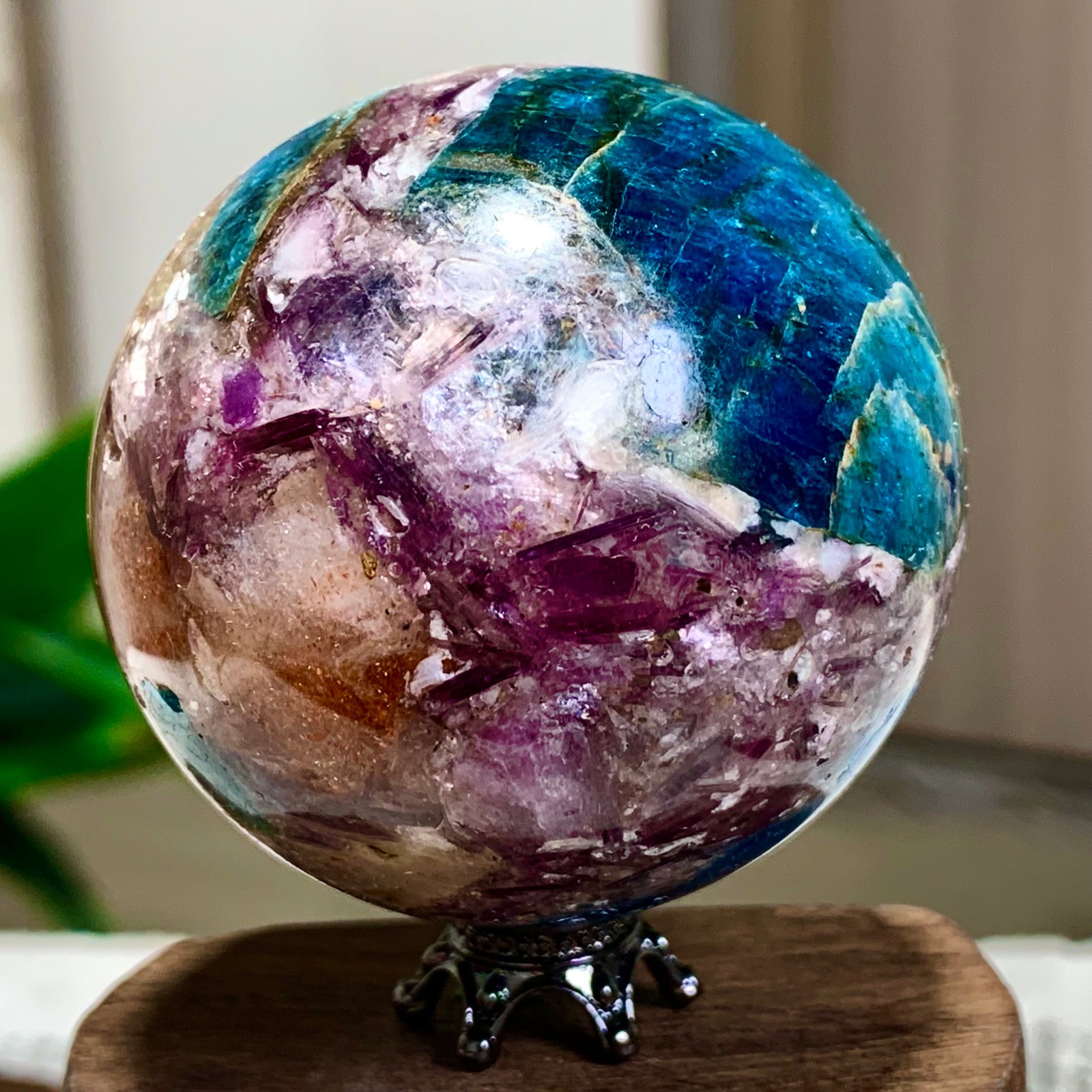 160G Natural Blue Aptite +Sun Stone purple lepidolite Sphere mineral sample
