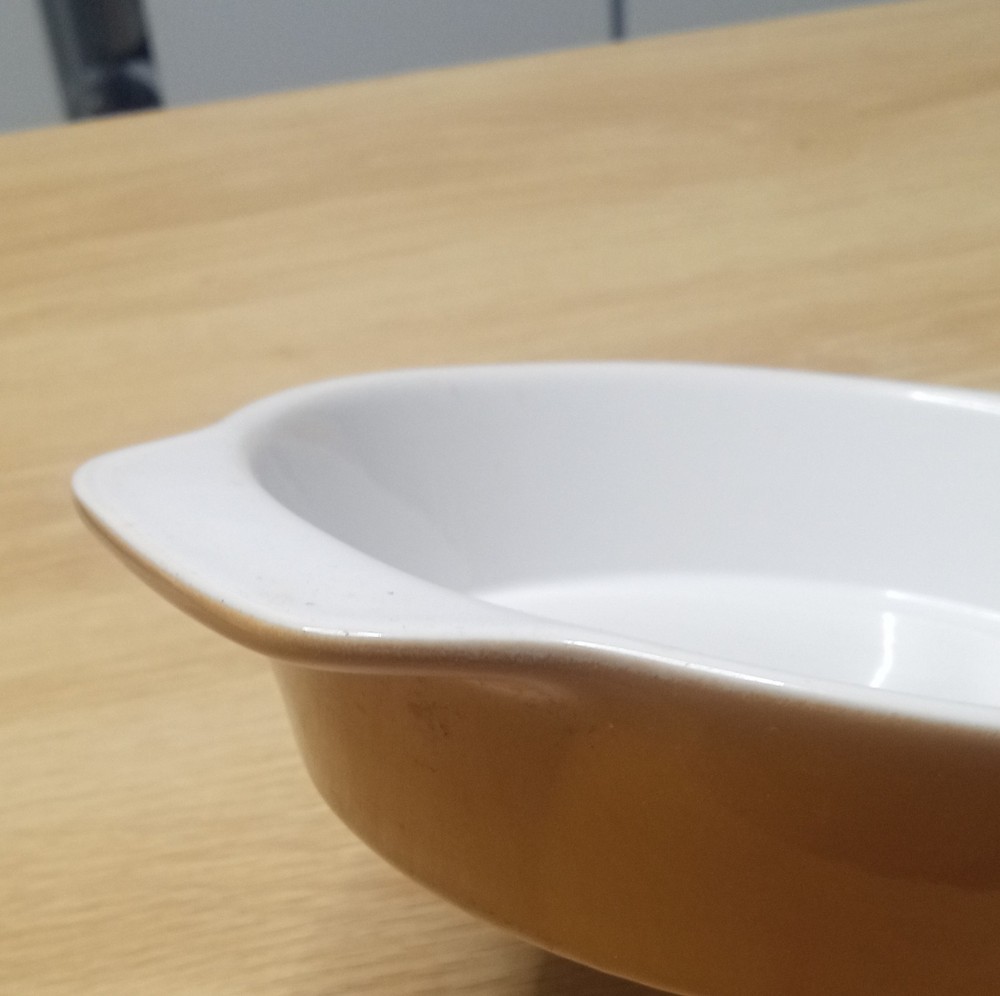 Guy Degrenne White & Yellow Solid Round Casserole Dish w/ Side Handles
