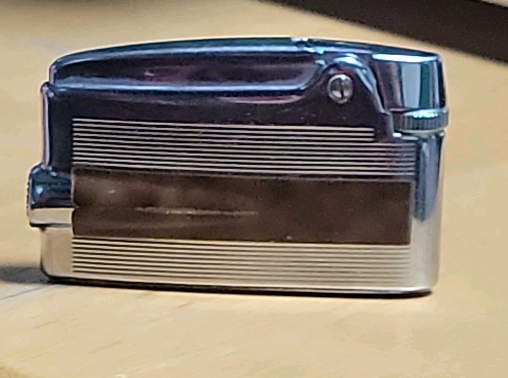 Vintage Ronson Varaflame Adonis Lighter