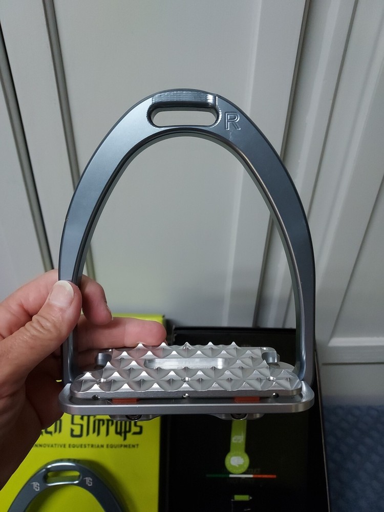 Tech Siena PLUS Shock Absorbing Stirrups Jumping Cross Titanium