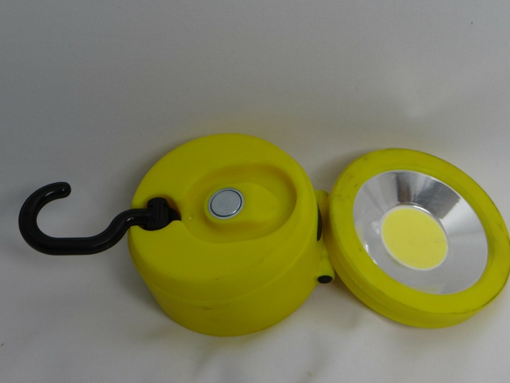 Seachoice Boating LED Round Worklight Hook & Magnet & Adjustable Head 08111