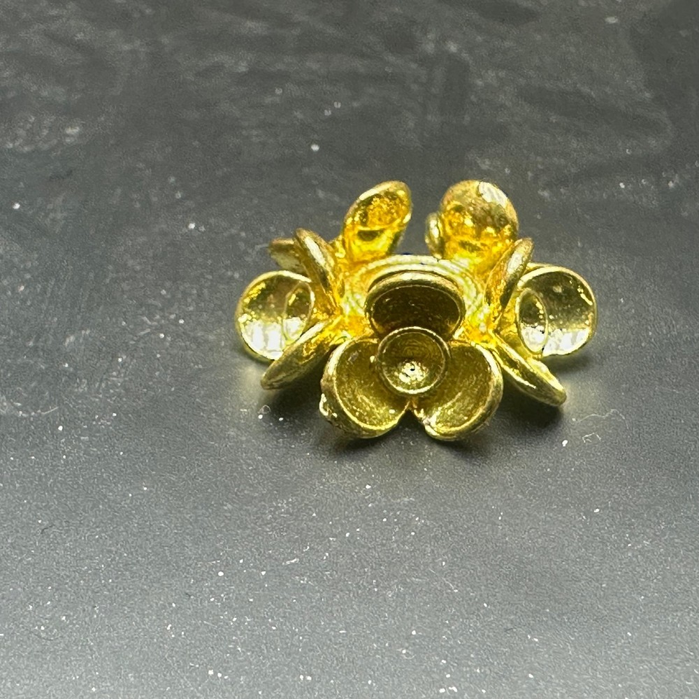 Metal crystal small ball base