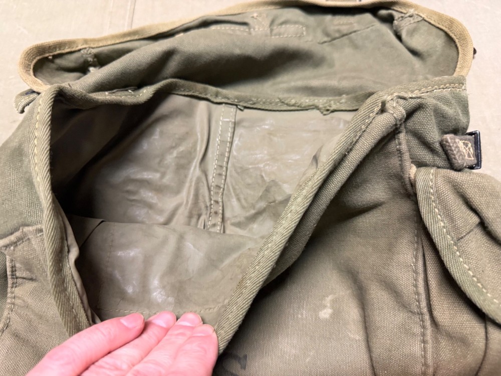 ORIGINAL WWII US ARMY M1945 UPPER COMBAT FIELD PACK & SUSPENDERS- 1945,