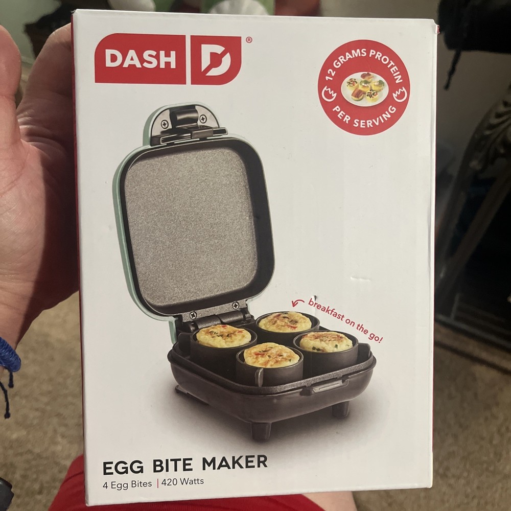 Dash Egg Bite Maker - DBBM400 - Makes 4 Egg Bites (recipe guide) Open Box