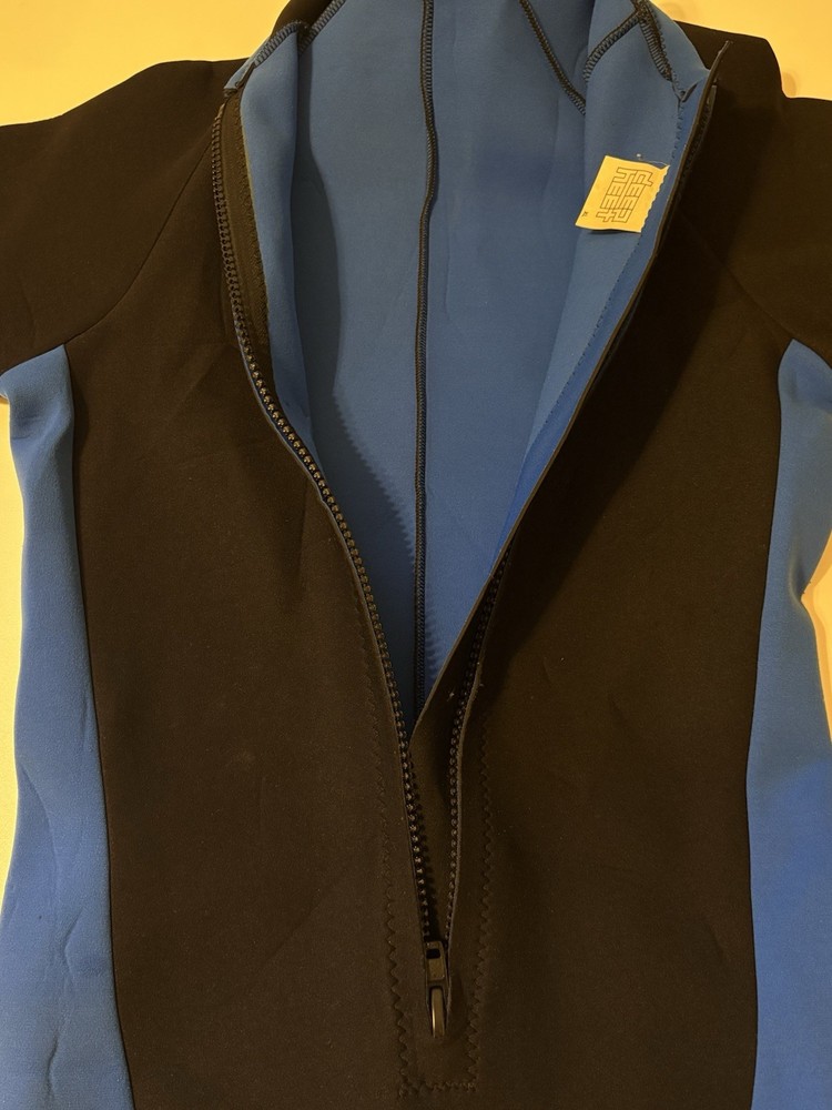 Deep Heet Men’s Wet Suit Size XL