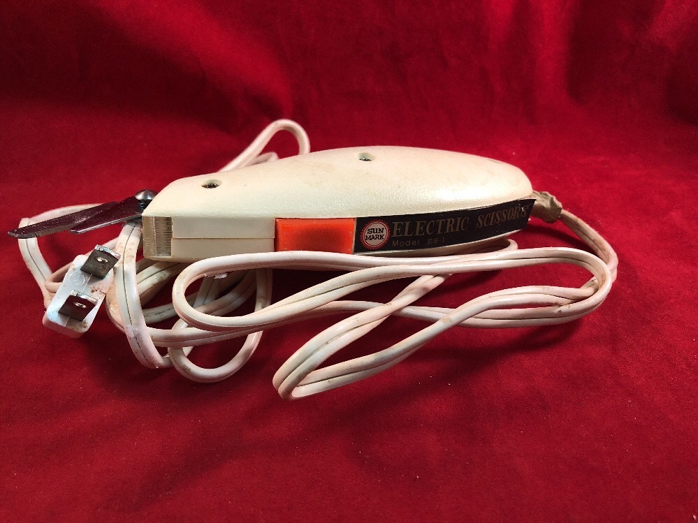Vintage Sunmark 2 Speed Electric Scissors With Guide Light
