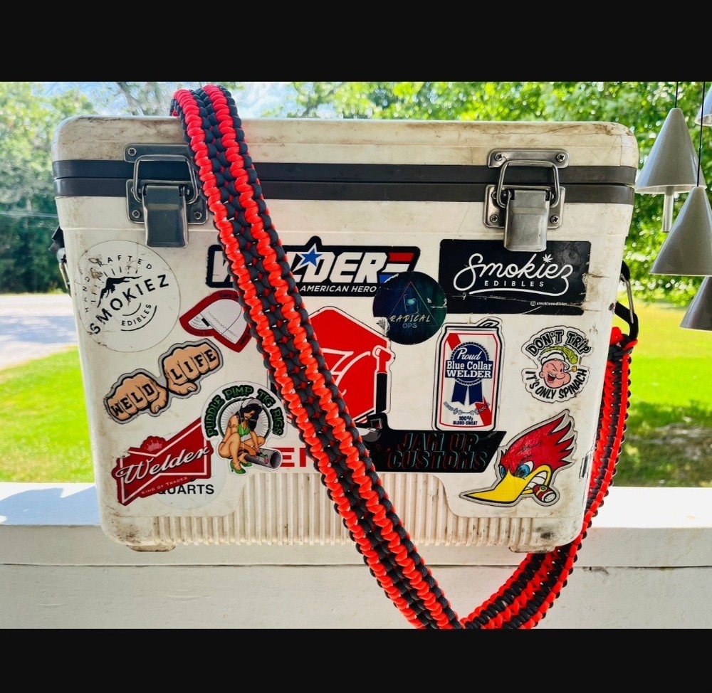 Engel paracord lunch box strap snake knot