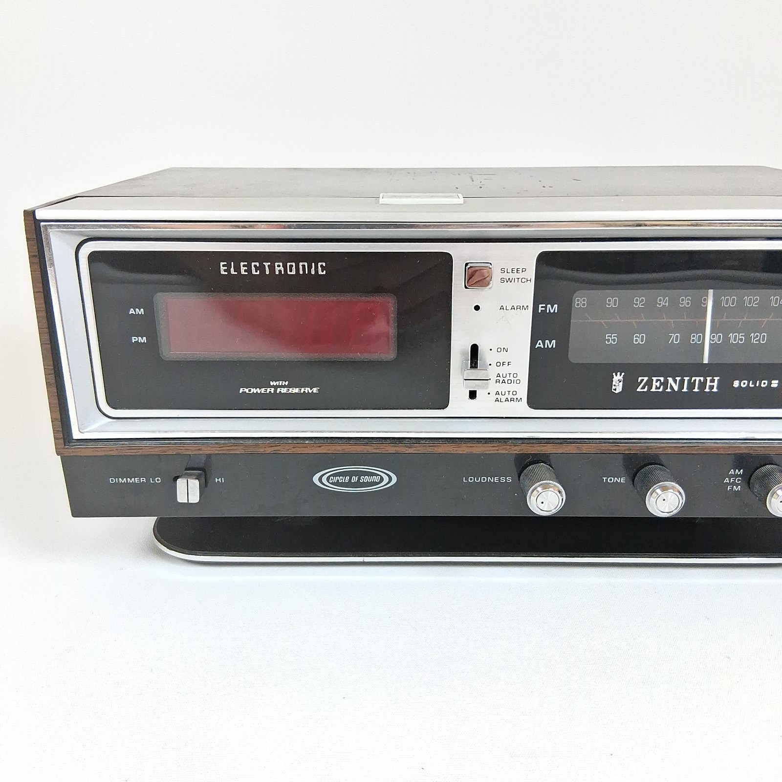 Vintage Zenith Circle of Sound Clock Radio K472W Solid State Tested