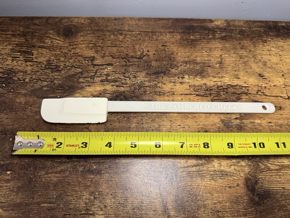 Pampered Chef Mini Rubber Flexible Spatula - White