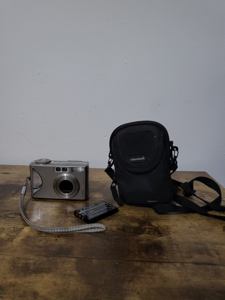 Premier DC-5330 Compact Camera 5.25MP Silver Working + Case