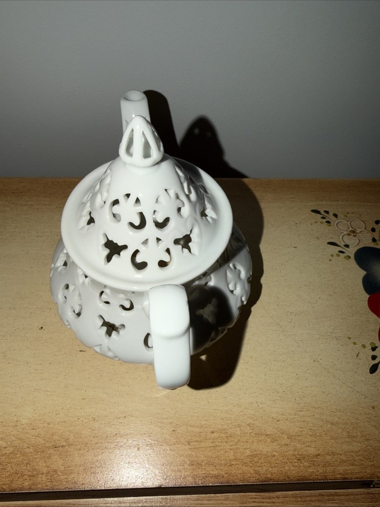 White Teapot Ceramic Tea Light Tea Pot