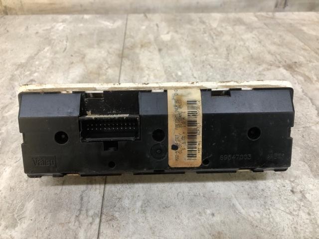 Freightliner M2 106 Heater A/C Temperature Controls - Used