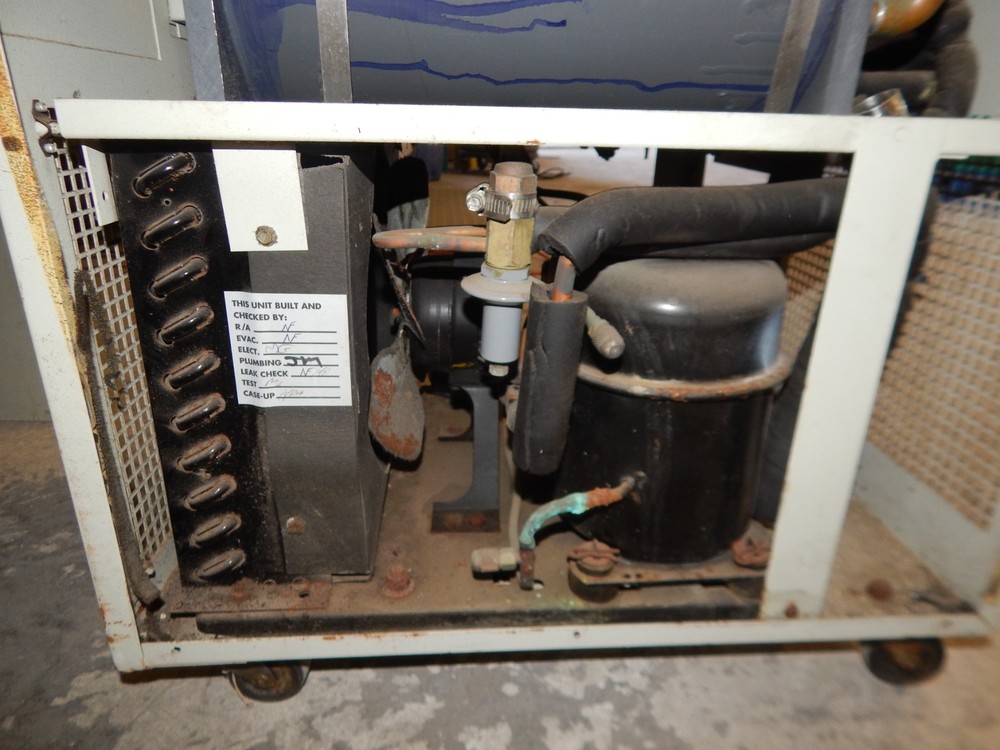 NESLAB CFT-33 REFRIGERATED RECIRCULATING CHILLER (#4575)