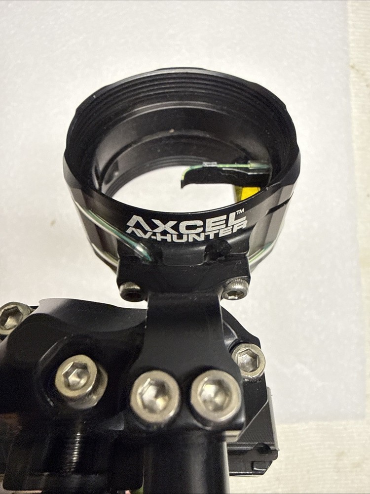 AXCEL AccuHunter Slider Bow Sight / AV Hunter