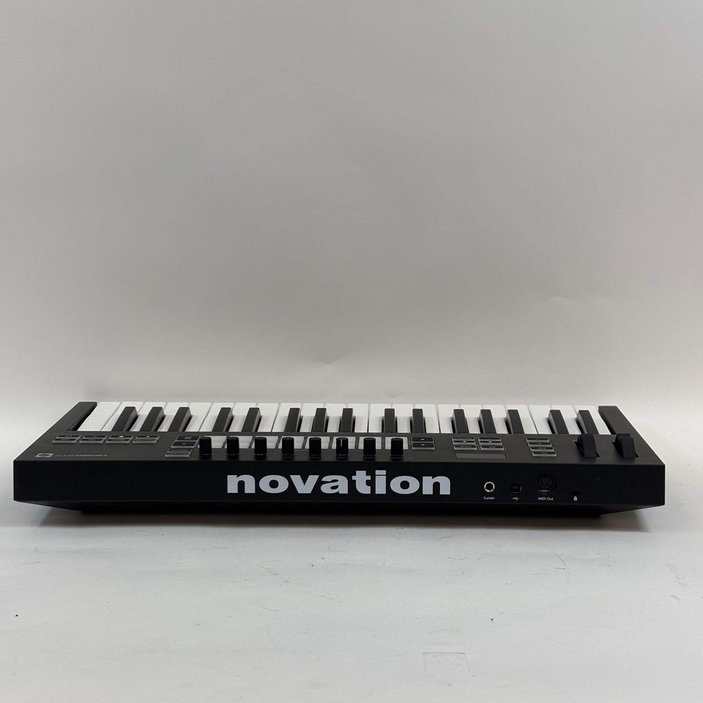 Novation Launchkey 37 MIDI Keyboard MK3