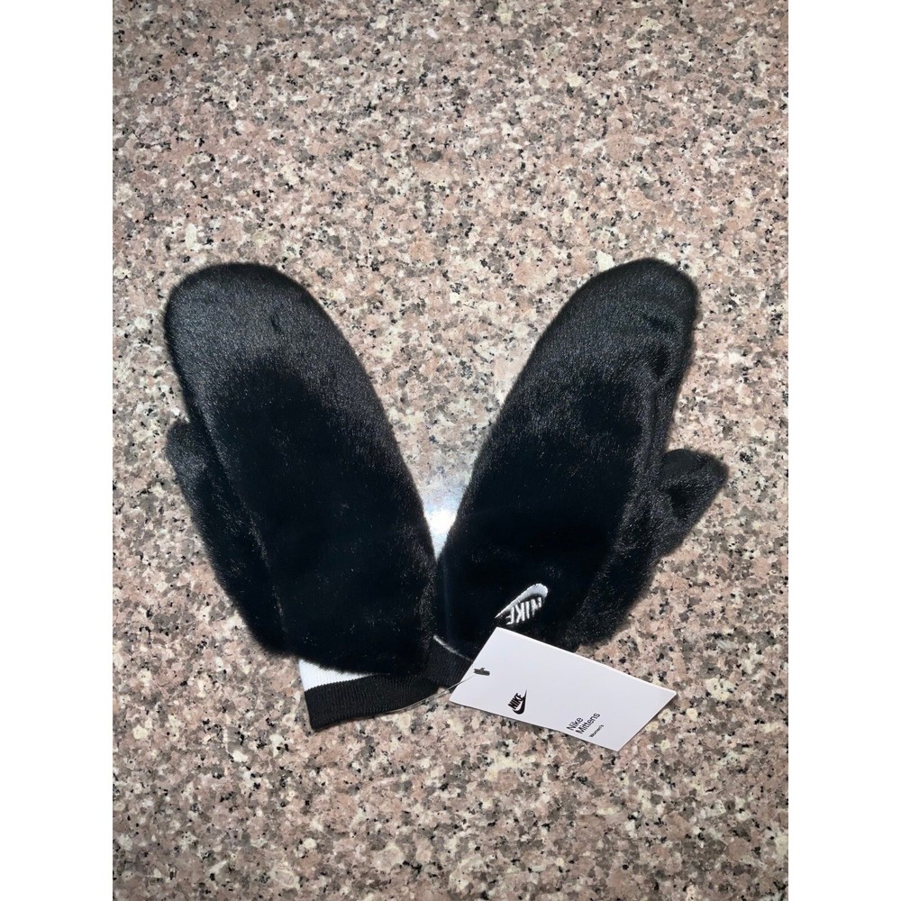 Nike Women’s Mittens