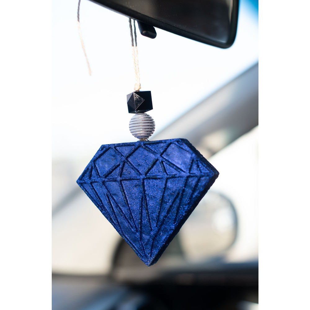 Diamond Shape Silicone Freshie Mold – Sparkle & Shine!